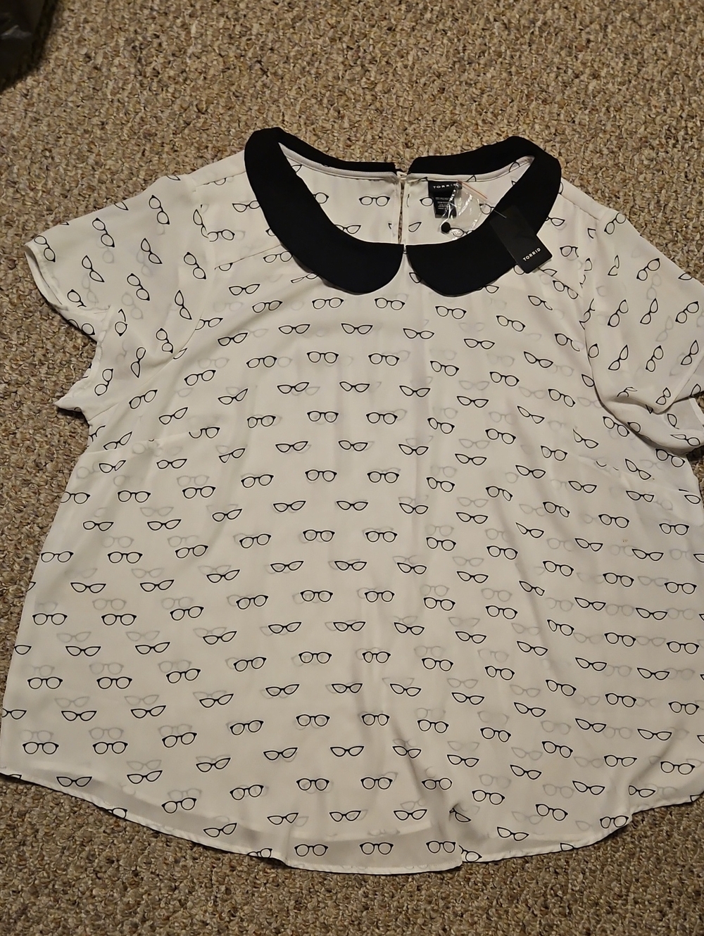 Torrid White Blouse Eyeglass Print Sz 4